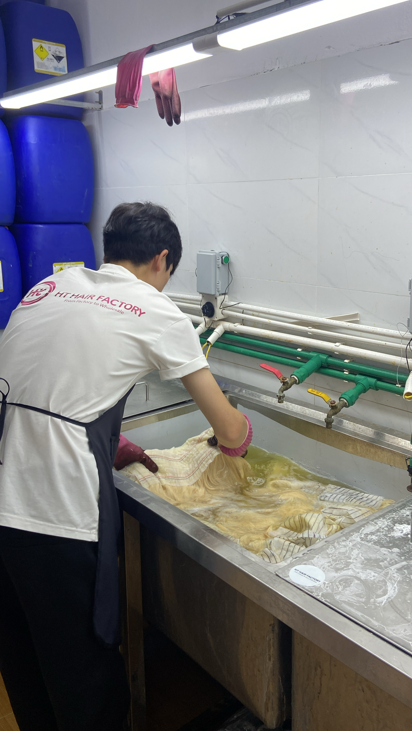 Why is 1001 Platinum Hair Difficult to Achieve?