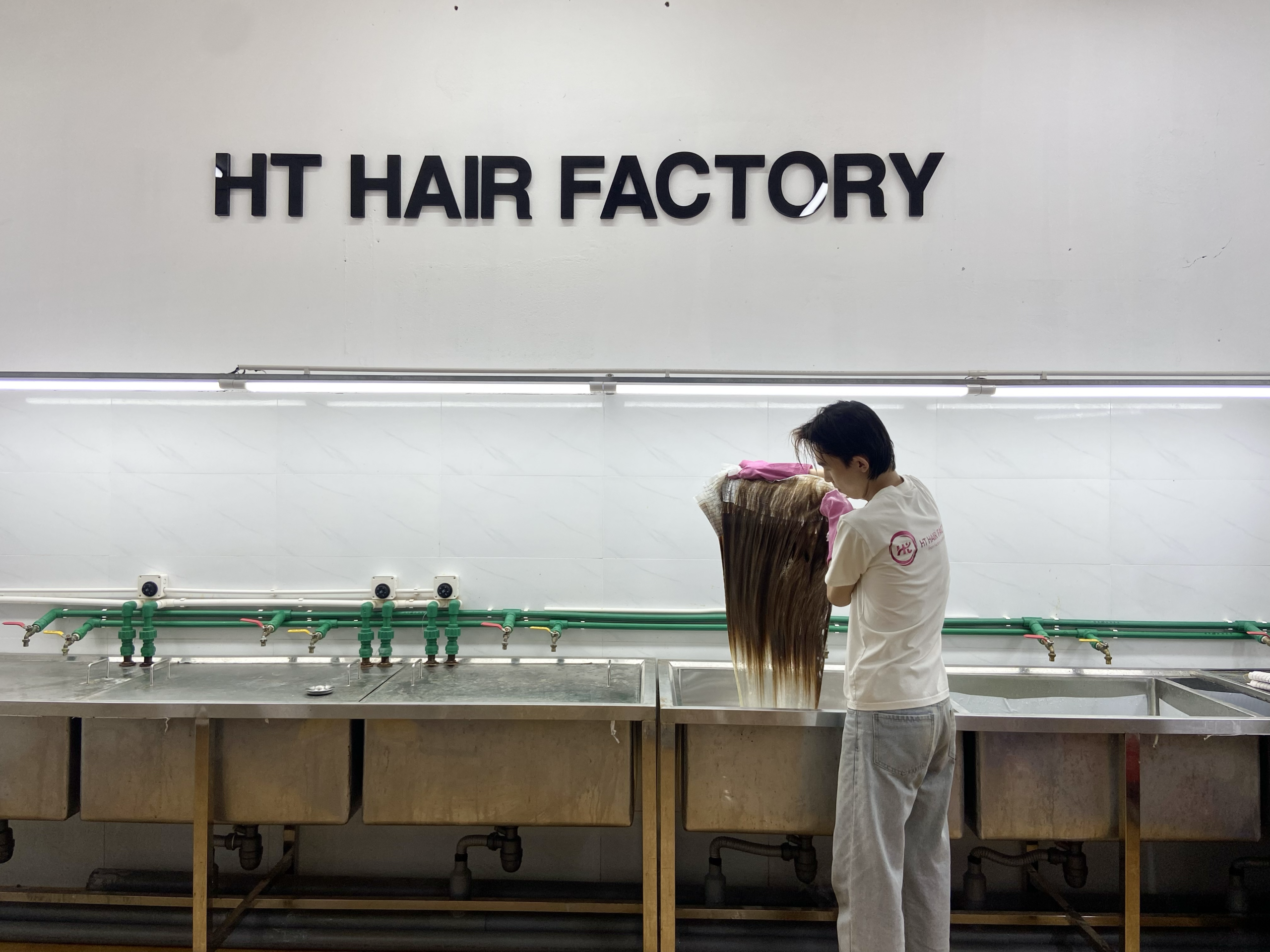HT Hair Factory’s Advanced Coloring Process